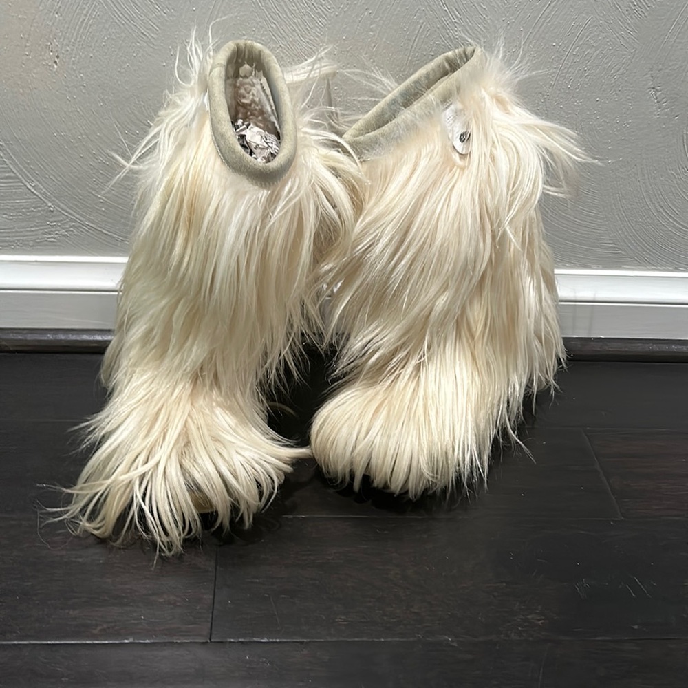 Tecnika Mongolian real fur boots
